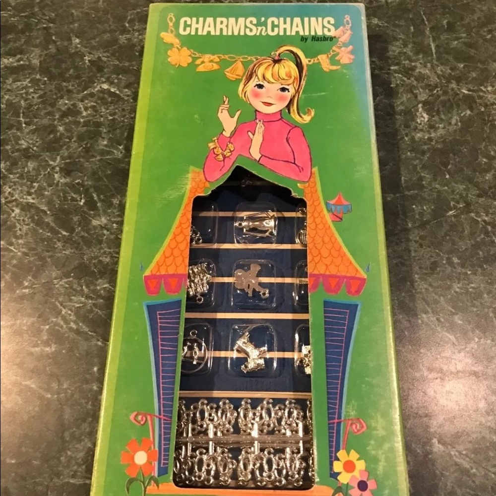 Vintage 1967 Hasbro Charms & Chains Set NEW